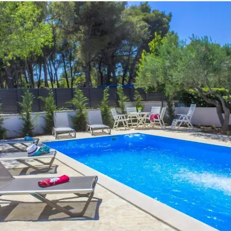 Blu Villa *