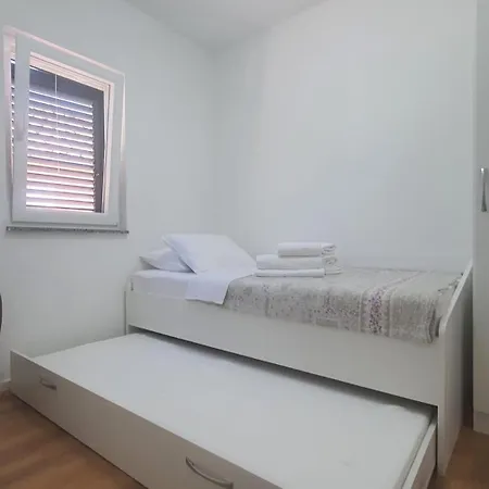 Blu Tribunj (Sibenik-Knin)