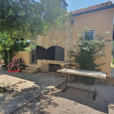 Blu Tribunj (Sibenik-Knin)